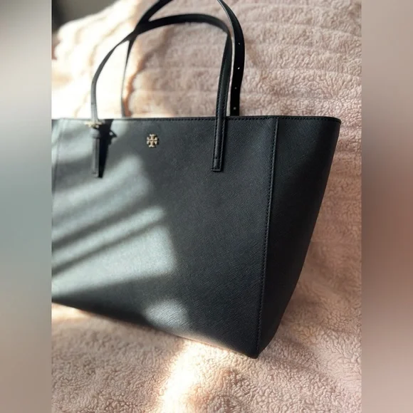 Tory Burch Emerson Leather Women's Tote - Picture 4 of 14